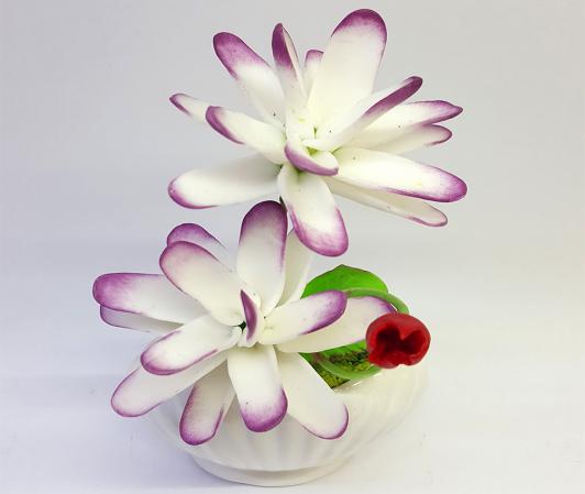 مناسب ترین و بهترین گل مصنوعی زیبا برای تزیین منزل